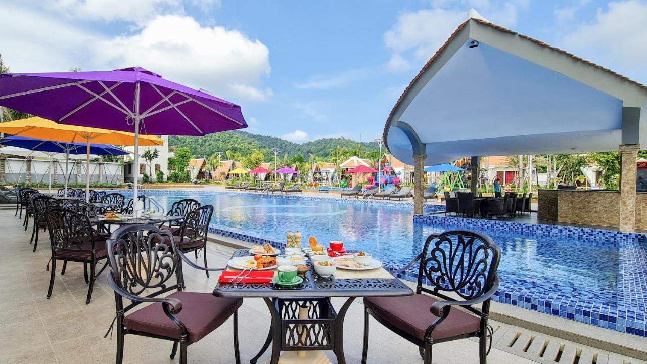 Vakara Hotel Kep Exterior photo